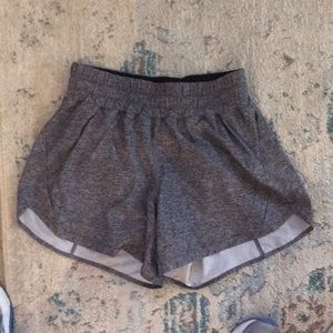 Lululemon tracker shorts